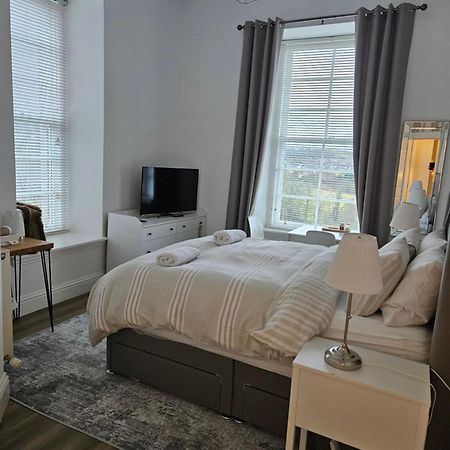 Langhouse Castle Bed And Breakfast Inverkip ภายนอก รูปภาพ