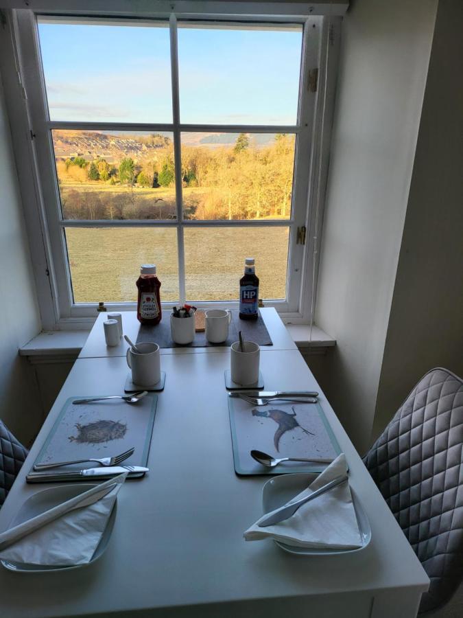 Langhouse Castle Bed And Breakfast Inverkip ภายนอก รูปภาพ