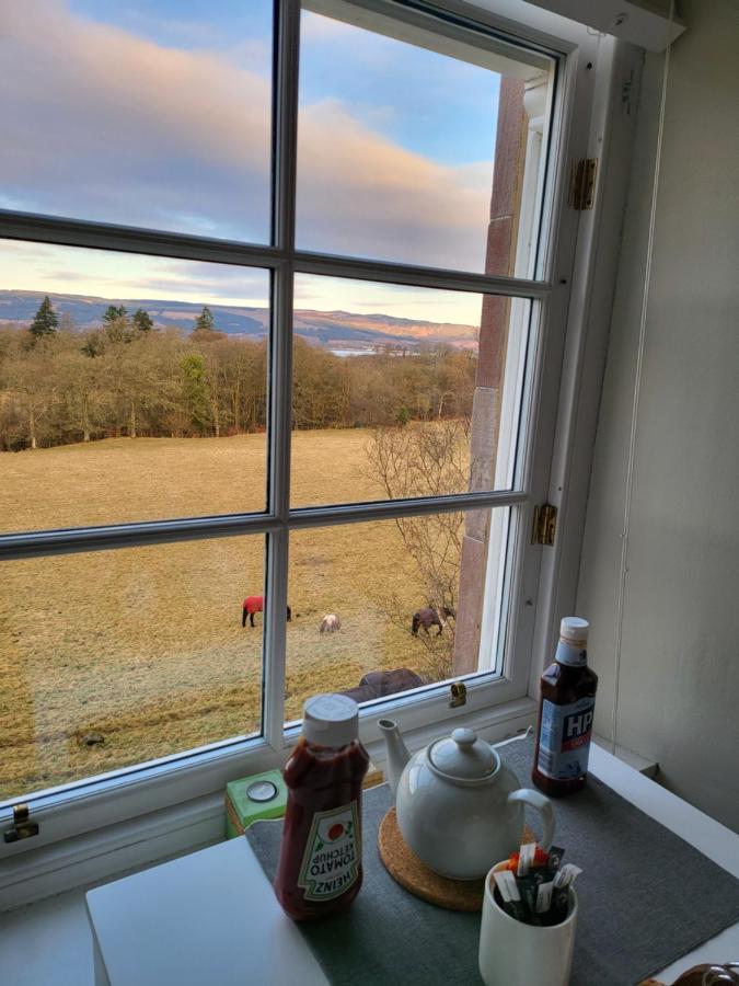 Langhouse Castle Bed And Breakfast Inverkip ภายนอก รูปภาพ