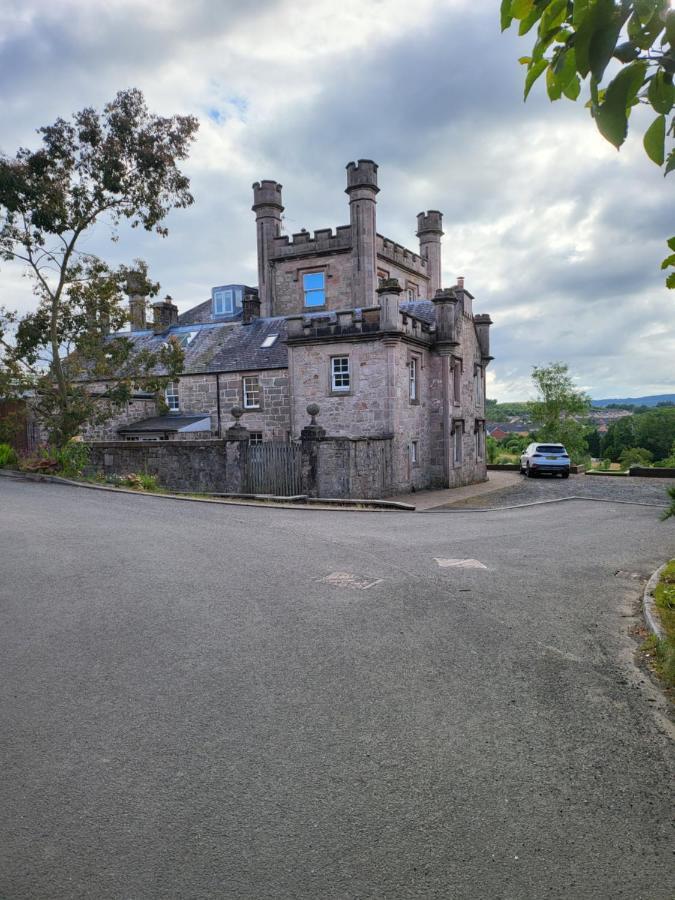 Langhouse Castle Bed And Breakfast Inverkip ภายนอก รูปภาพ